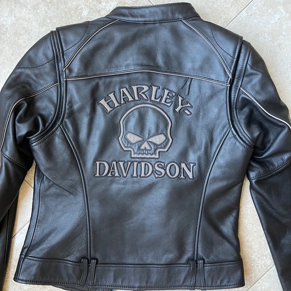 [ARCHIVED – Reposted] Harley-Davidson Skull Logo Leather Jacket